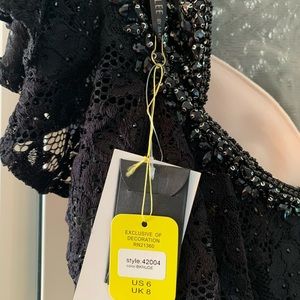New stunning Morilee dress. Black lace & sequins over nude. Size 6. Length 63”